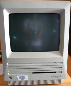 Macintosh SE